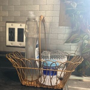 Vintage Brass Tone Wire Basket w Handle Scalloped Edge Fruit Bread Basket